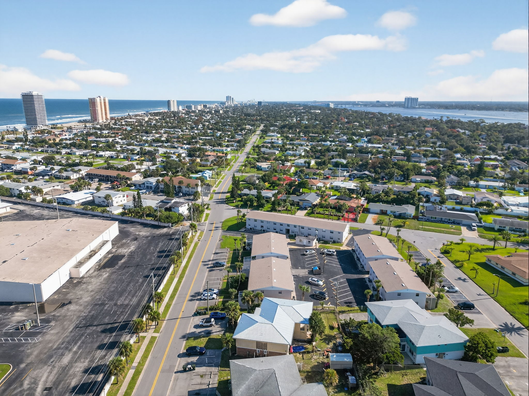 2417 North Oleander Avenue - 5